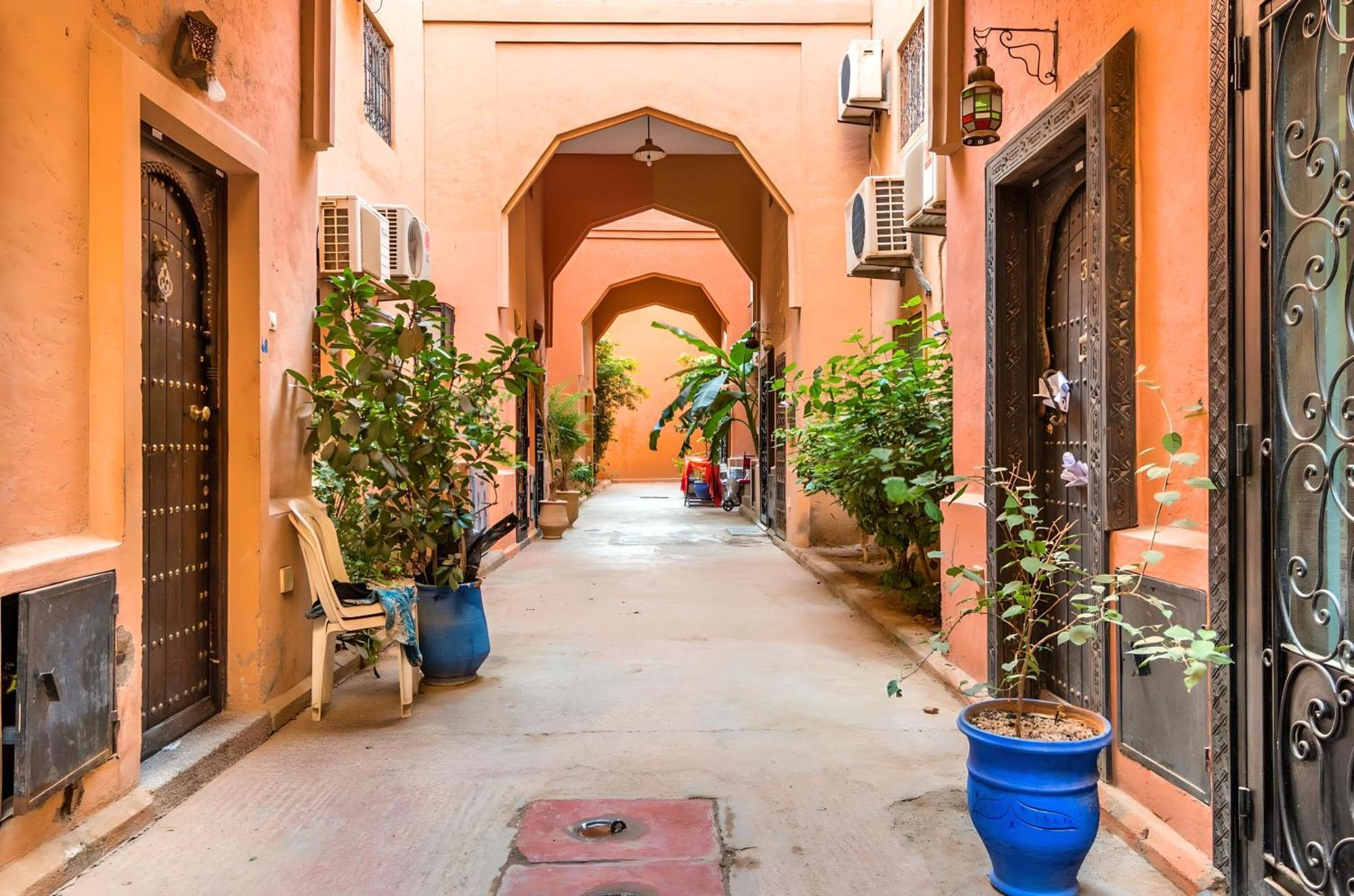 Tres Beau Riad A Marrakech Avec Piscines Marakeş Dış mekan fotoğraf