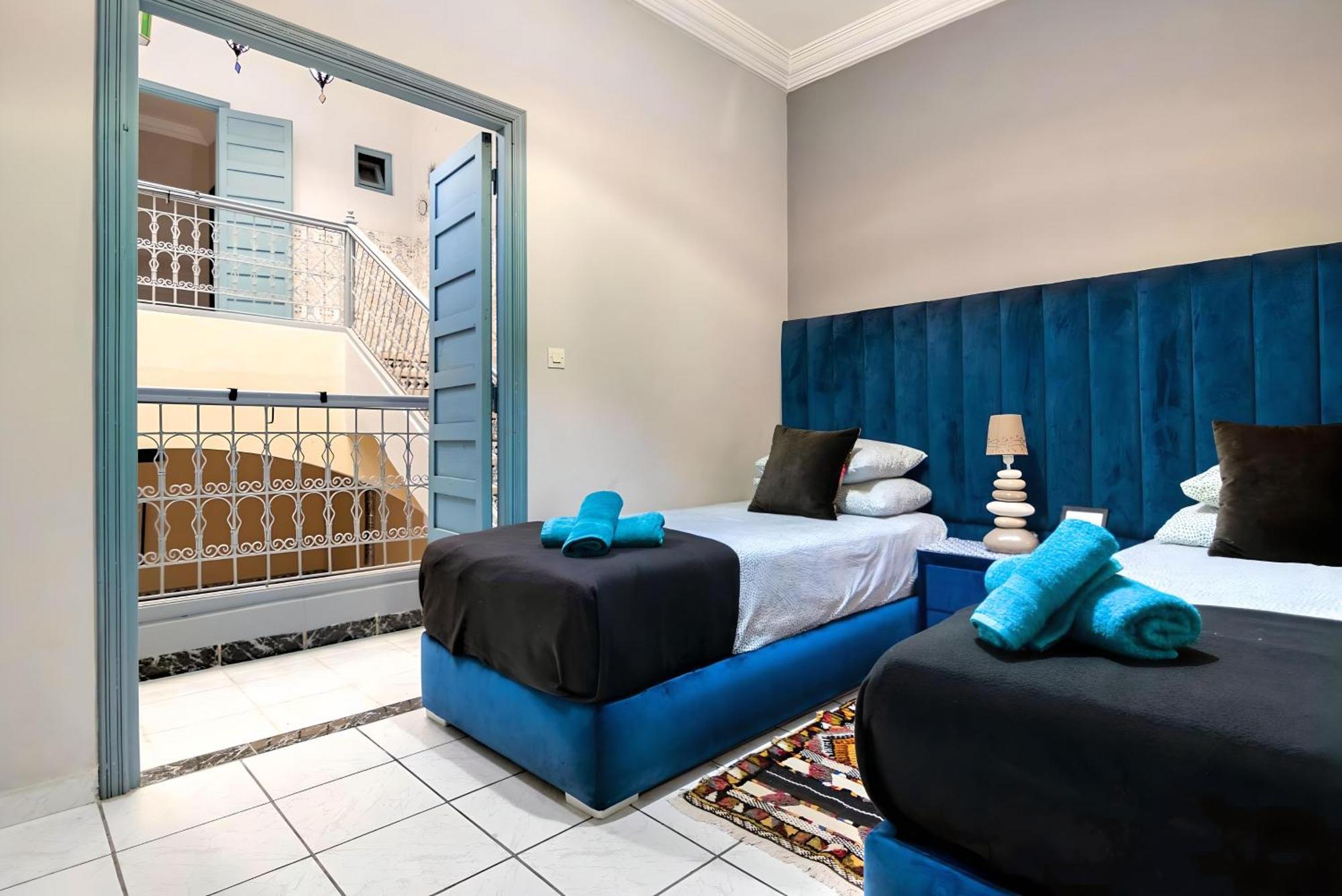 Tres Beau Riad A Marrakech Avec Piscines Marakeş Dış mekan fotoğraf